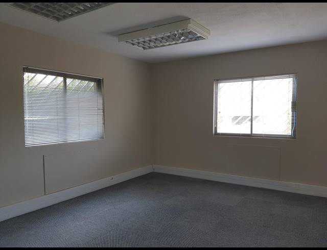 90M² OFFICE TO LET IN ALLEN'S NEK
